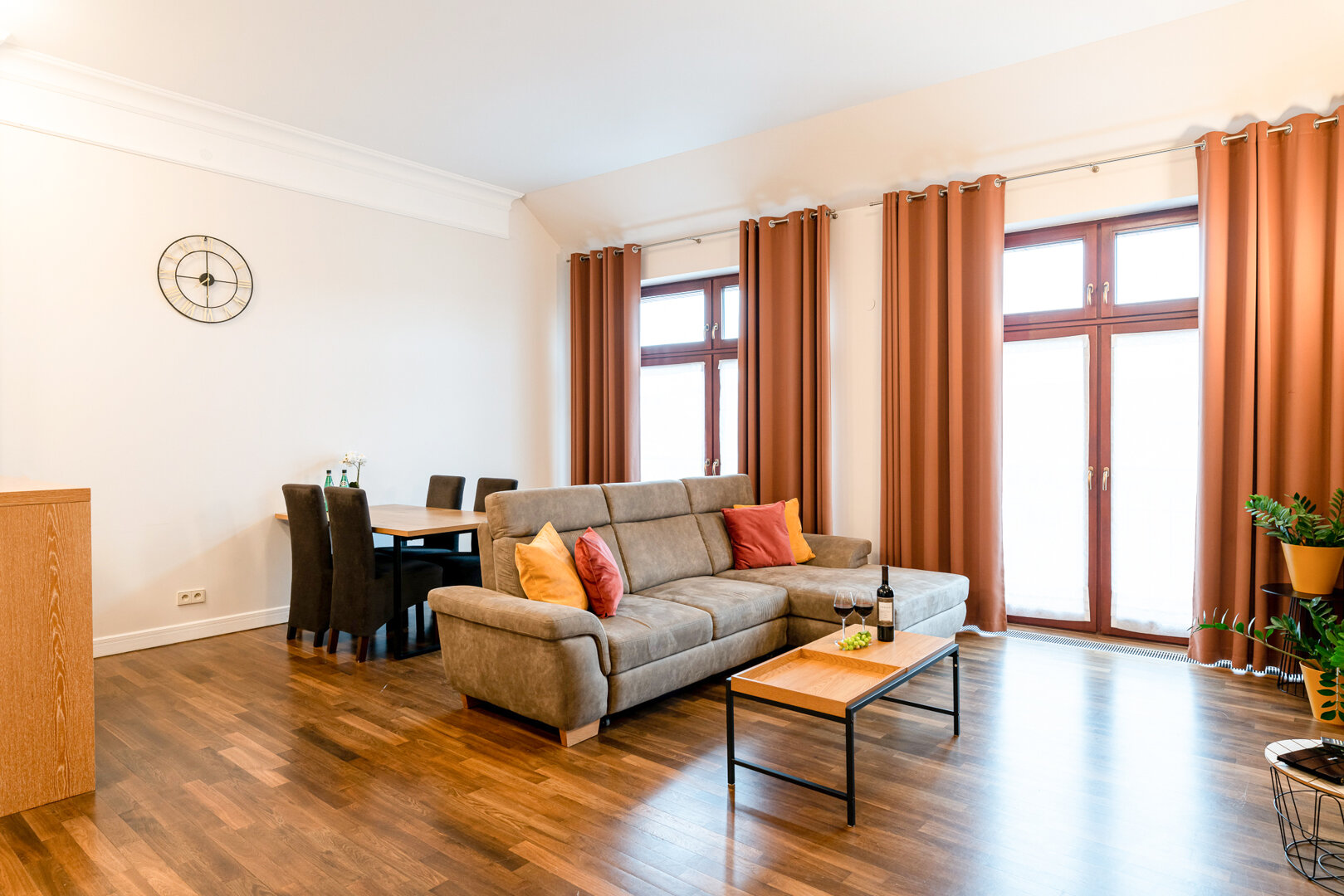 Historic Market Square Suite -140m2 Grand Residence AS Home Apartamenty R504 Historic Market Square Suite -140m2 Grand Residence AS Home Apartamenty R504